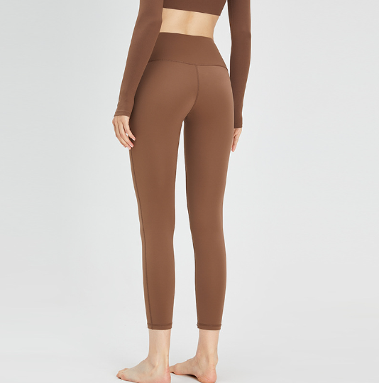 High-Waisted Leggings with a Wide Waistband