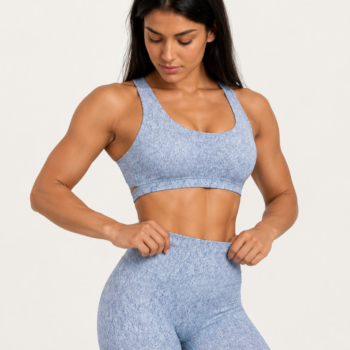 Keyhole-Back Sports Bra and Textured Leggings Set - detail