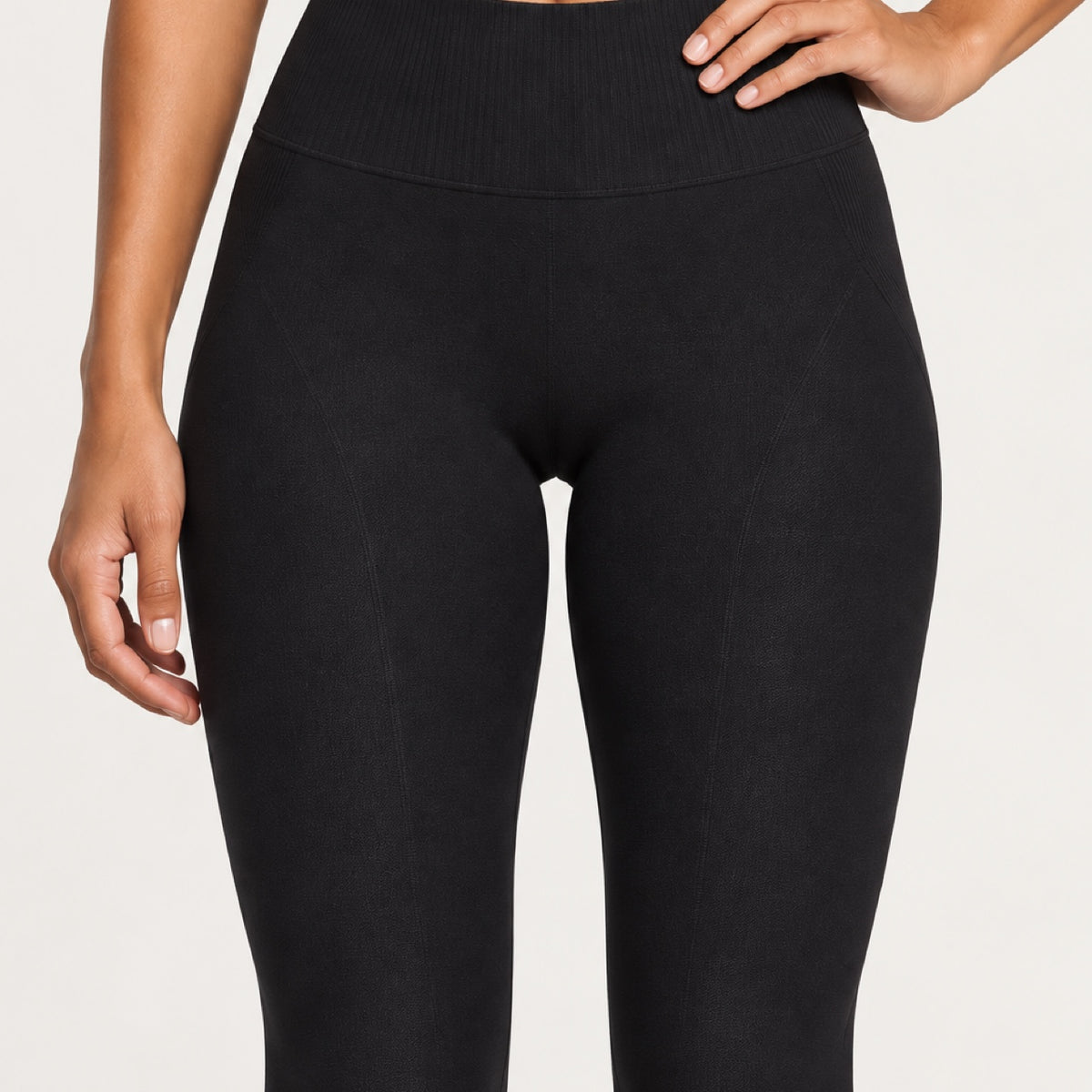 High-Waisted Leggings with Ribbed Waistband - detail