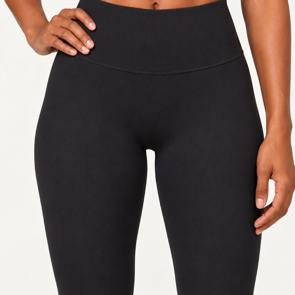 High-Waisted Leggings with Wide Waistband - detail