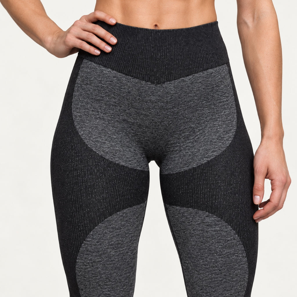 High-Waisted Leggings with Contrast Curved Panels - detail