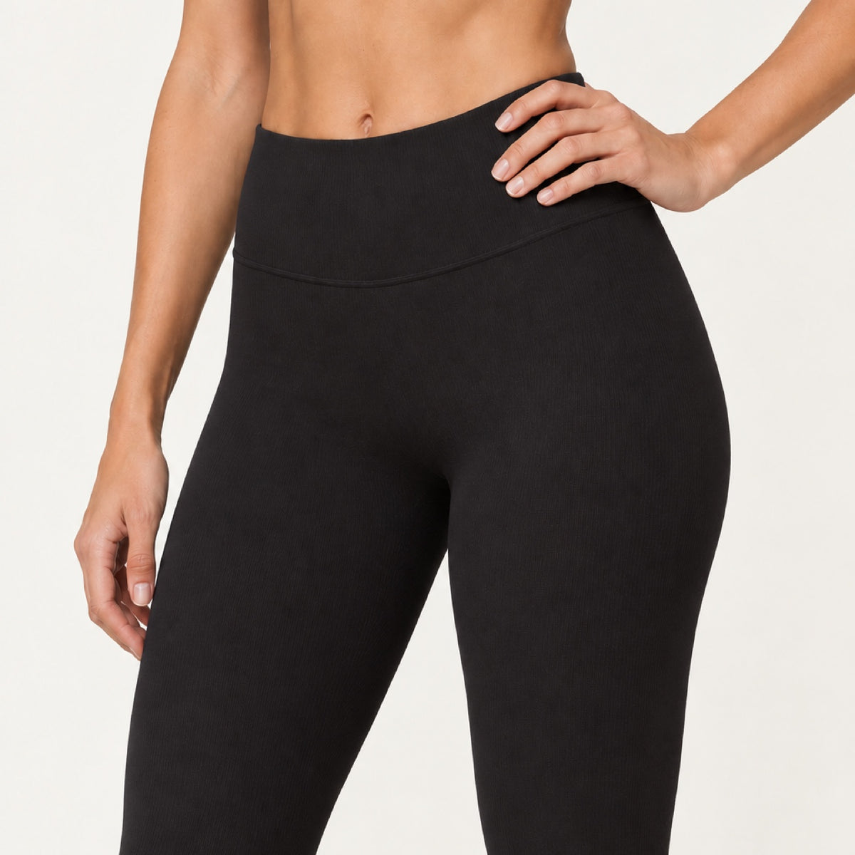 High-Waisted Solid Nylon Leggings - detail