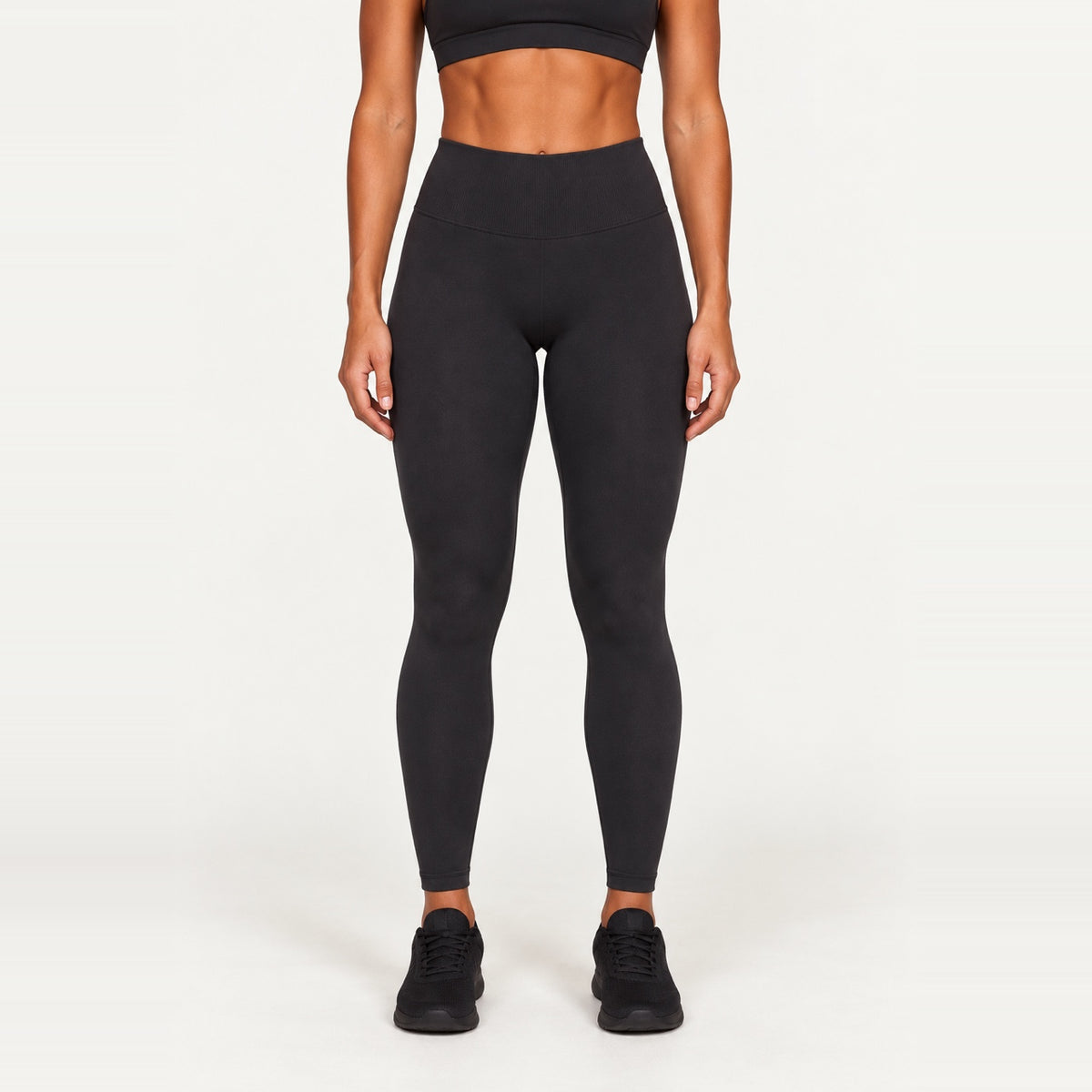 High-Waisted Leggings with Curved Back Seams - Black