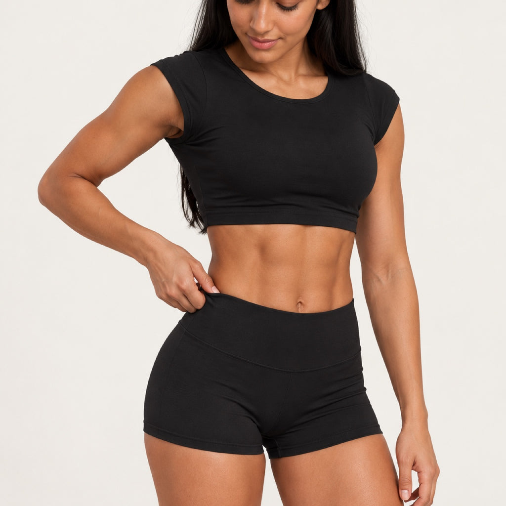 Short-Sleeve Crop Top and Fitted Shorts Set - detail
