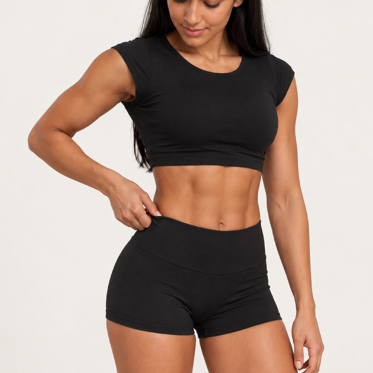 Short-Sleeve Crop Top and Fitted Shorts Set - detail