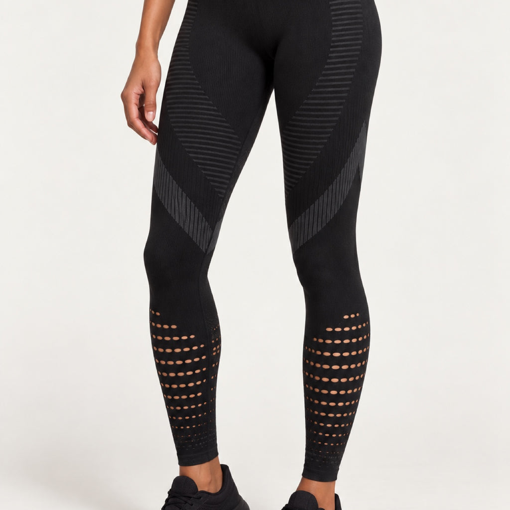 High-Waisted Leggings with Open-Knit Calf Panels - detail