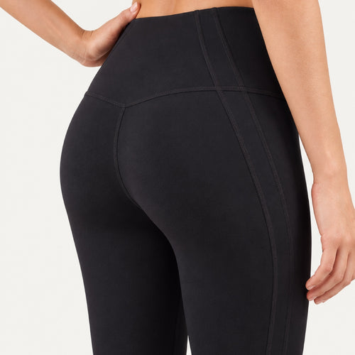 High-Waisted Ankle Leggings with Curved Back Seam - detail