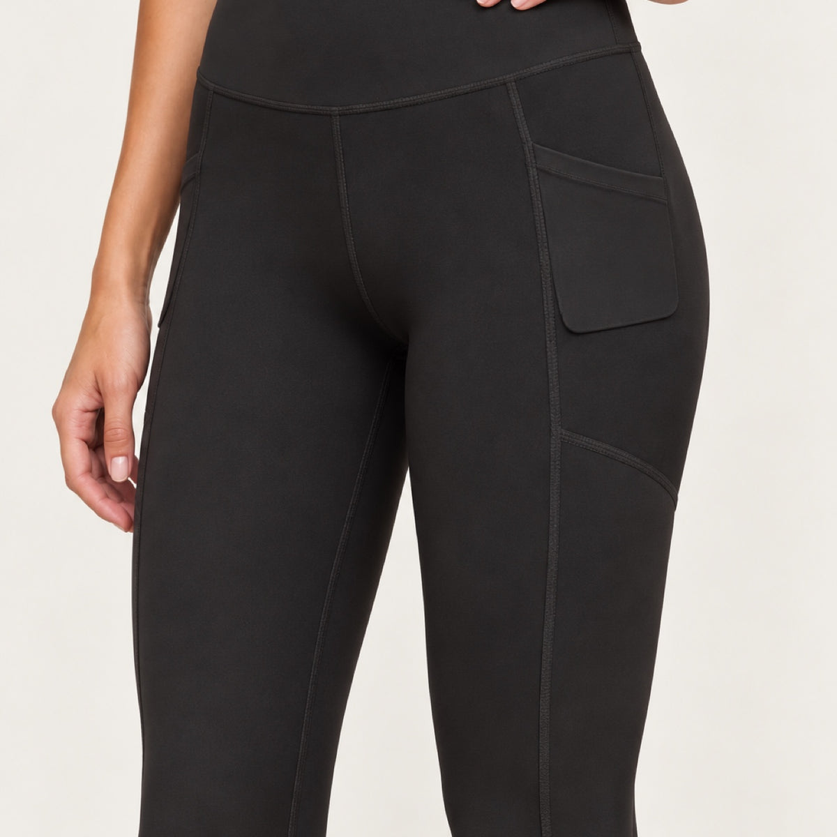 High-Waisted Leggings with Side Phone Pockets - detail