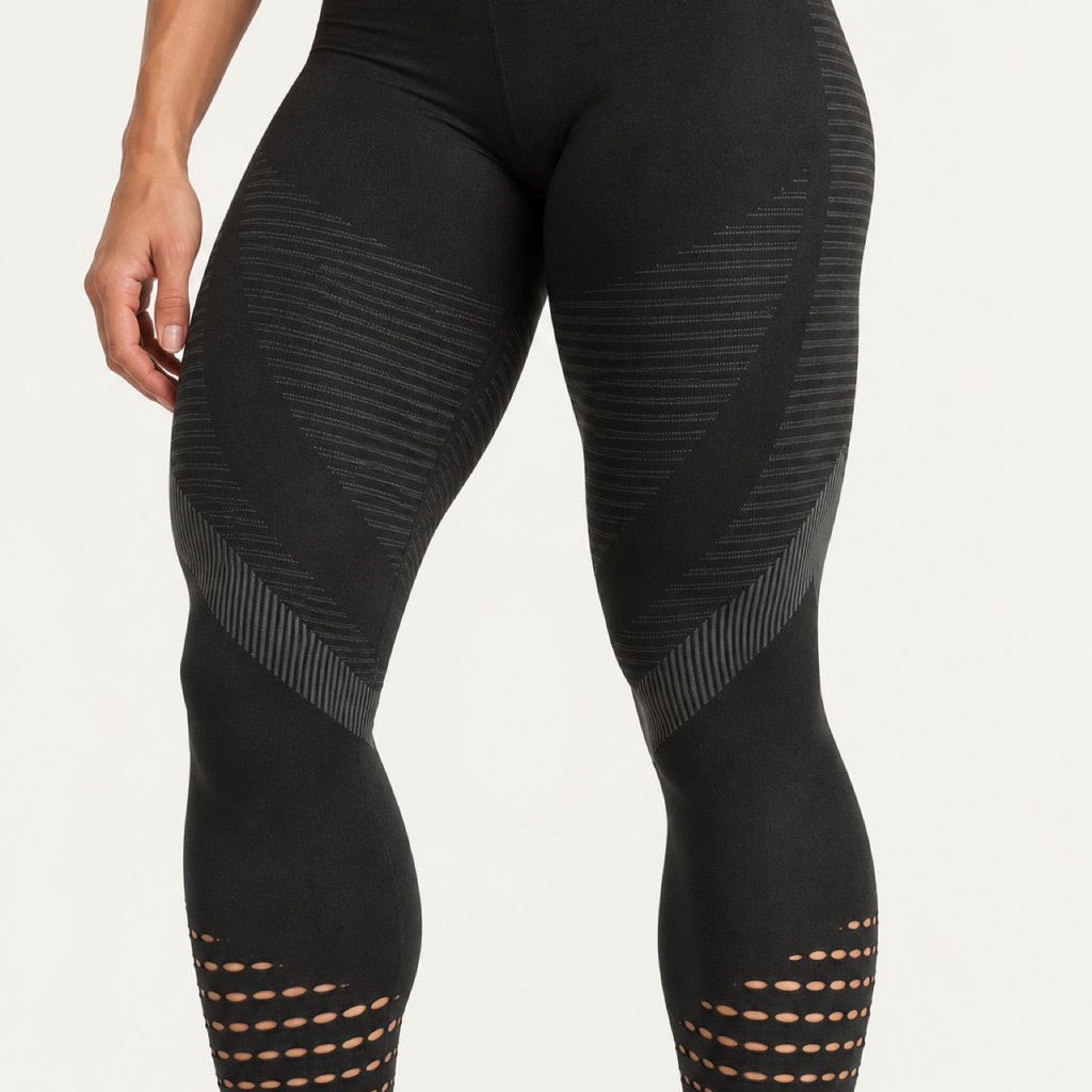 High-Waisted Knit Leggings with Openwork Calves - detail