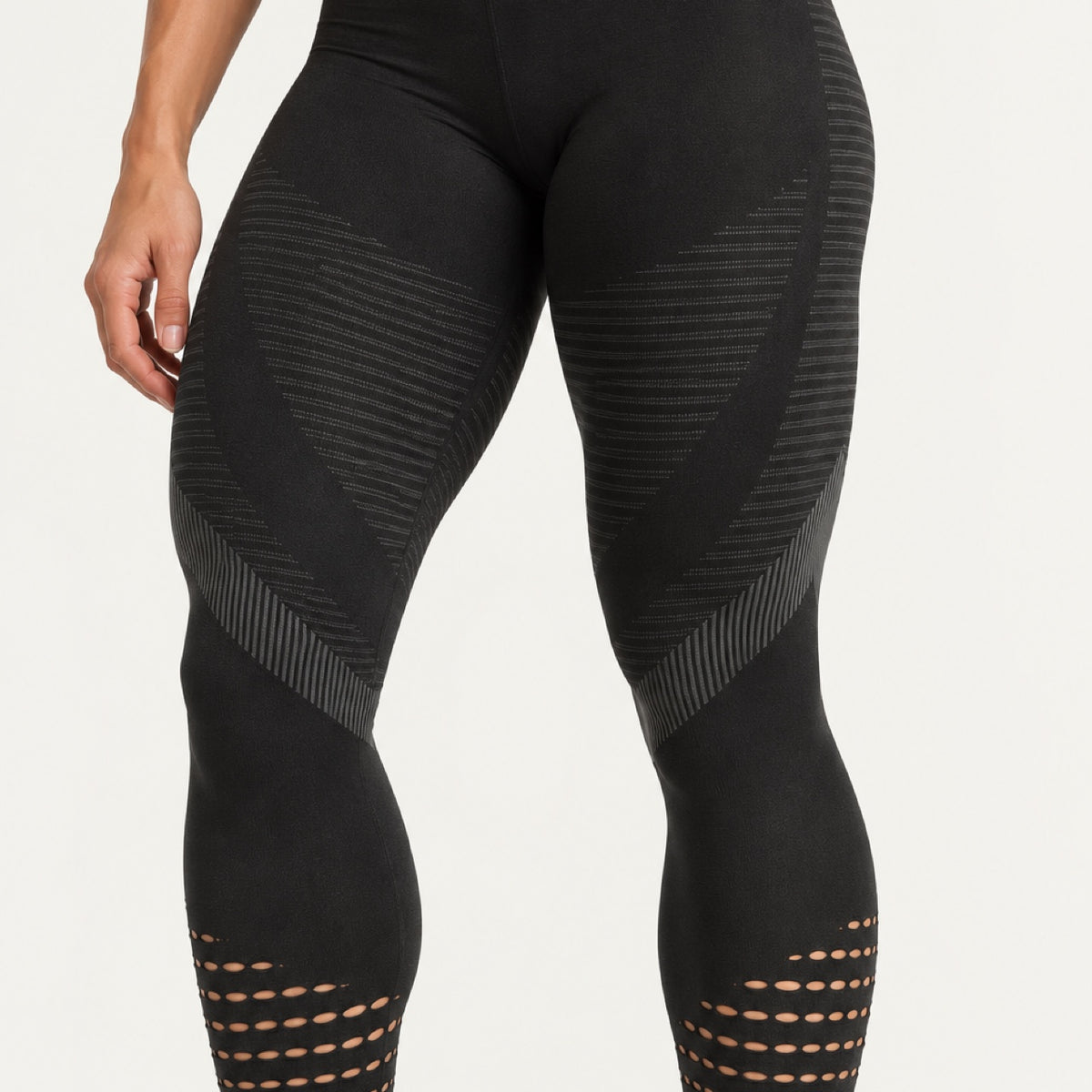 High-Waisted Knit Leggings with Openwork Calves - detail