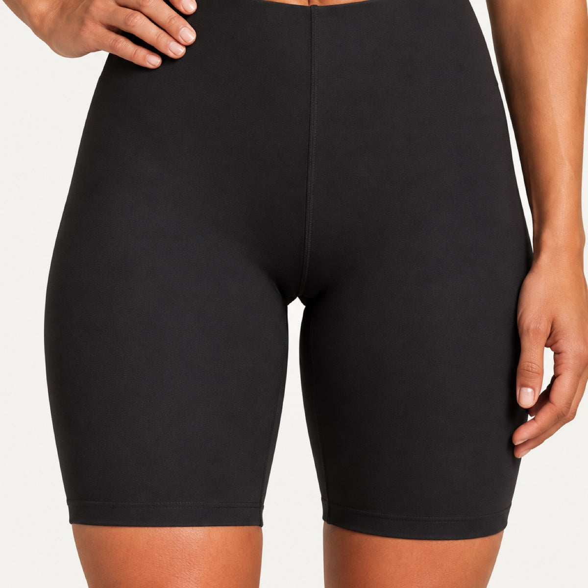 High-Waisted Fitted Bike Shorts - detail