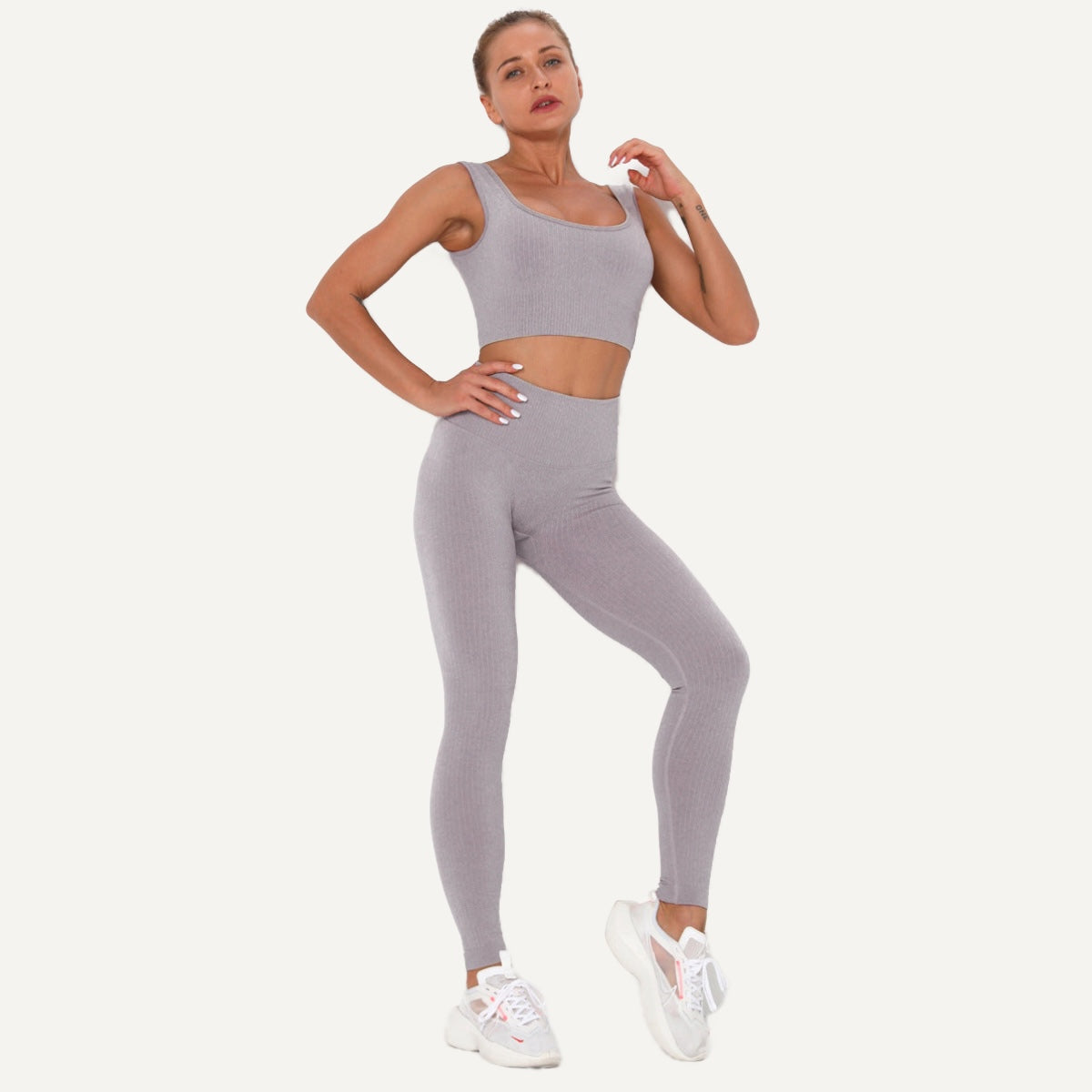 Workout Set with Square-Neck Crop Tank and Leggings - Light Gray