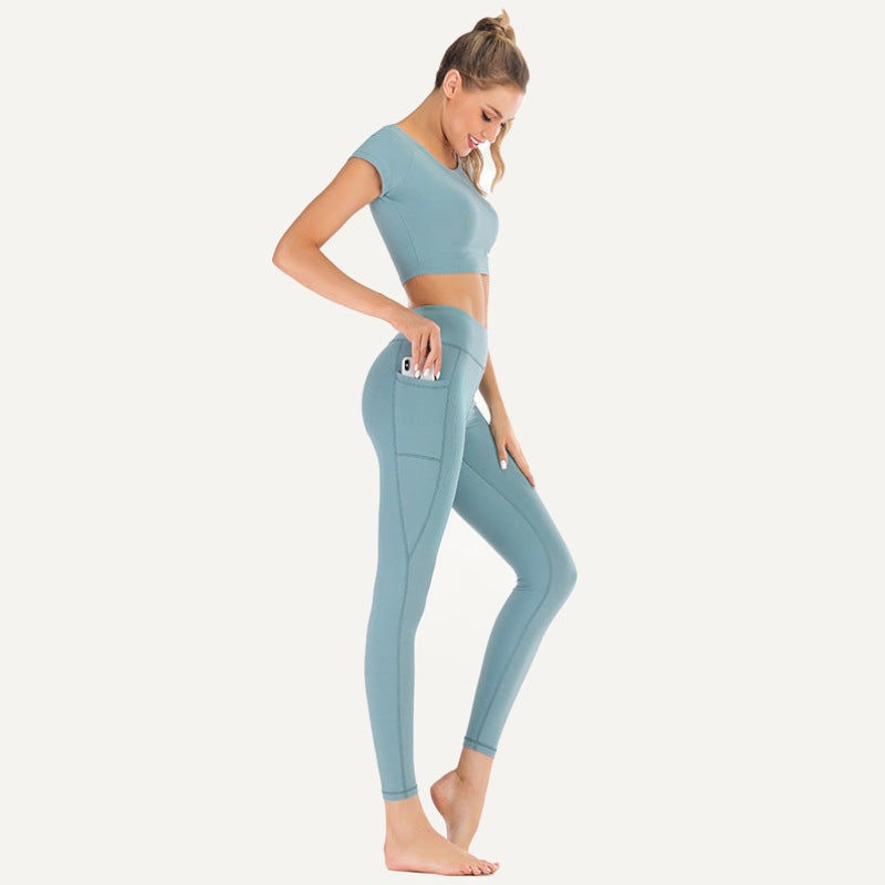 Workout Set with Short-Sleeve Top and Pocket Leggings - Aqua