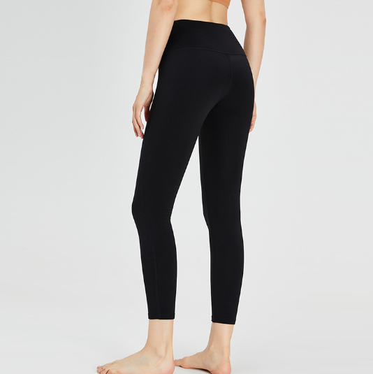 High-Waisted Leggings with a Wide Waistband