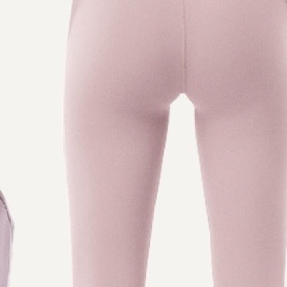 Workout Set with Racerback Bra and Cutout Leggings - detail